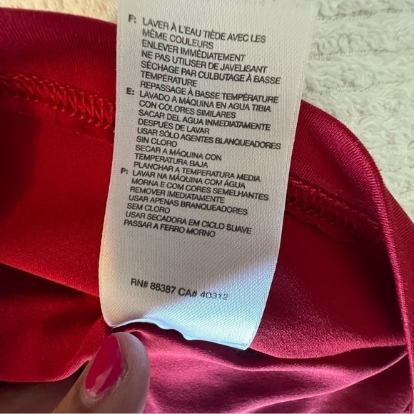 ADIDAS Climalite tech fit Short Sleeve red Athletic Shirt. Size large - Picture 6 of 11